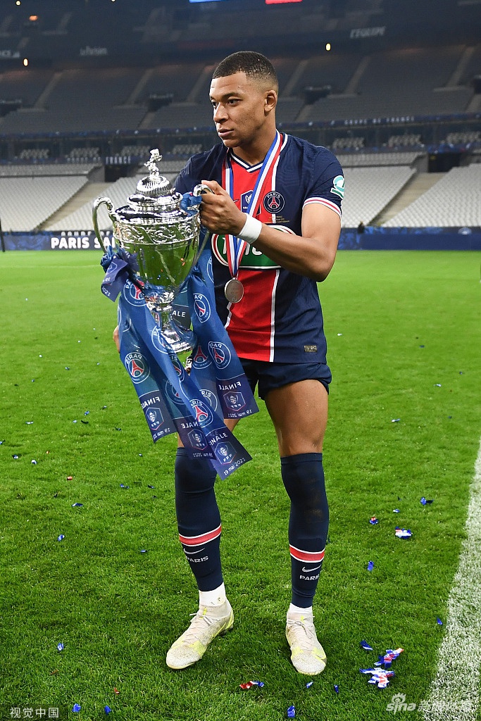 字母哥压哨绝杀