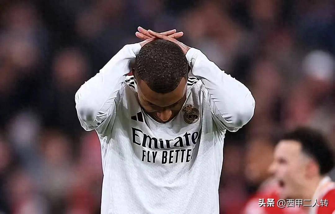 穆里尼奥携5亿转会费重返曼联